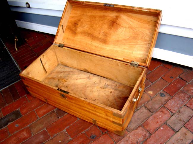 A fine brass mounted China Trade period camphorwood trunk circa 1830 — image 2